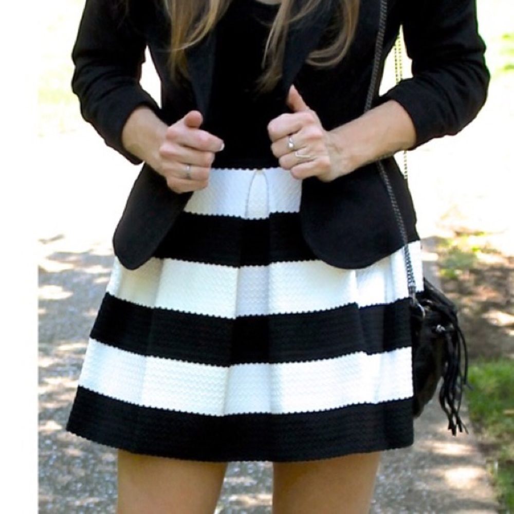 Black and White Striped Bandage Skirt